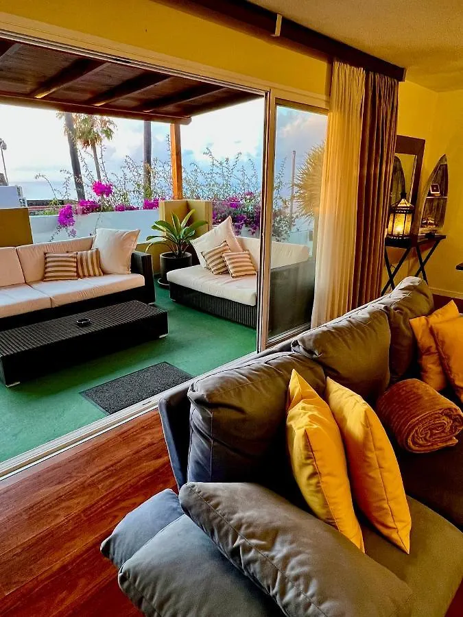 Villa Con Piscina Climatizada Y Vistas Al Mar Puntillo Del Sol 0*,