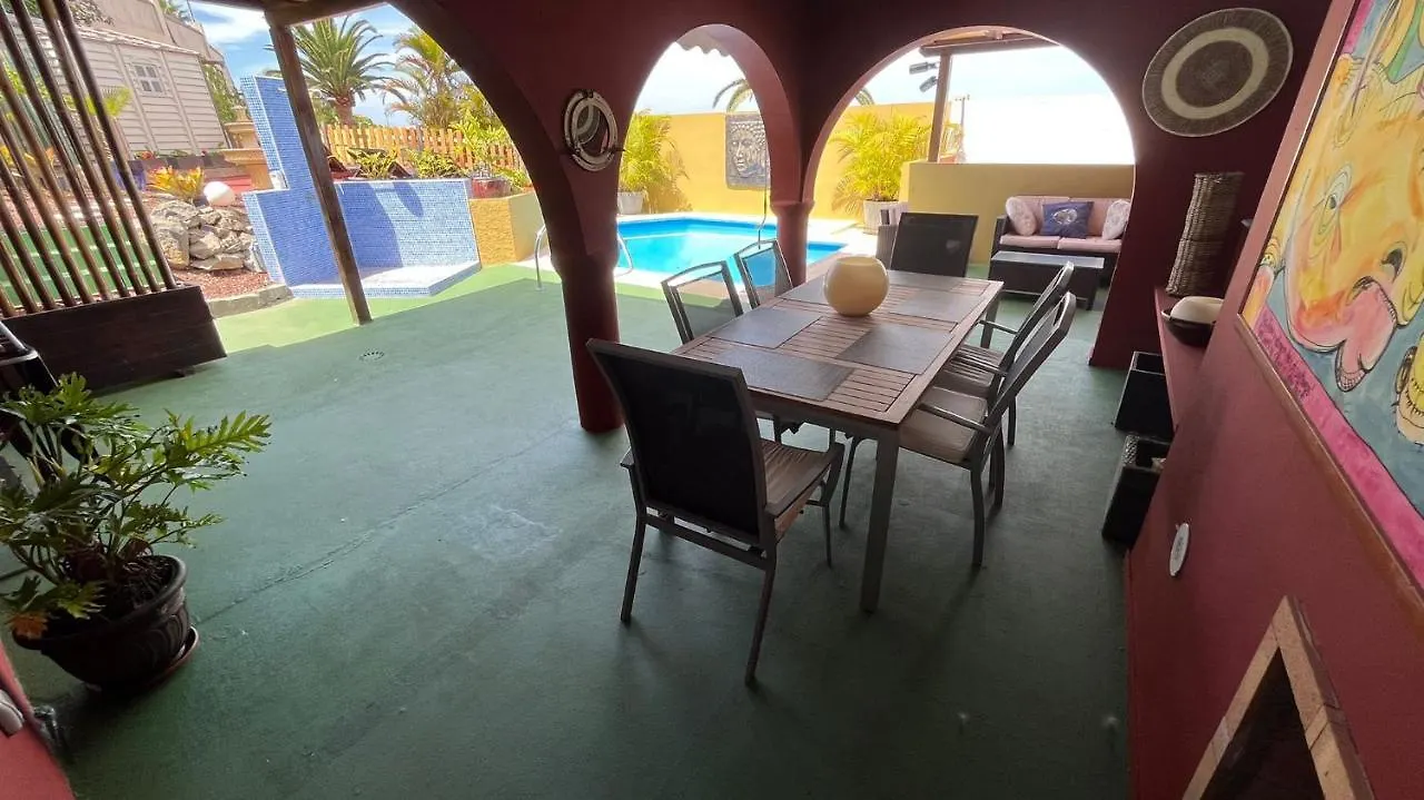 Villa Con Piscina Climatizada Y Vistas Al Mar Puntillo Del Sol 0*,